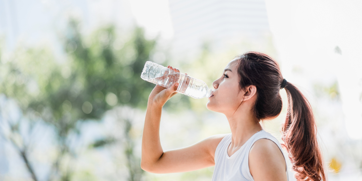 Water vs Sports drinks: Finding the right hydration for you